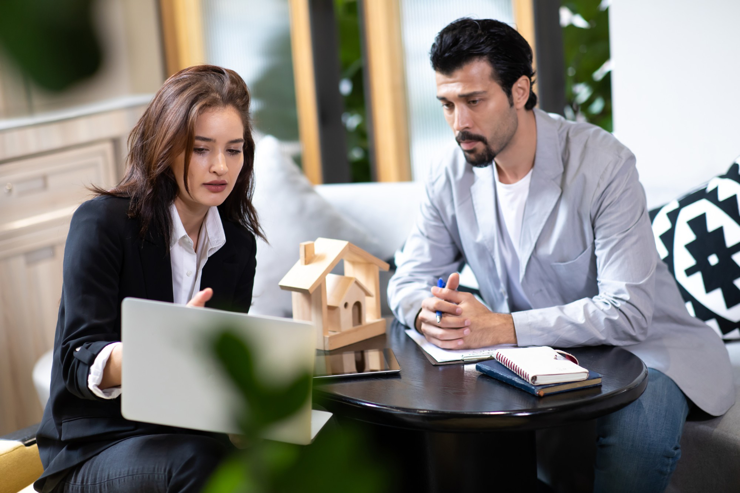 MyFastBroker.com – A Complete and Easy-to-Understand Guide to Online Insurance